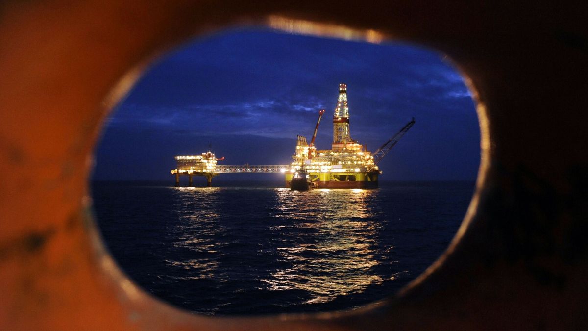 Ukraina zaatakowała platformę wydobywczą Łukoilu 