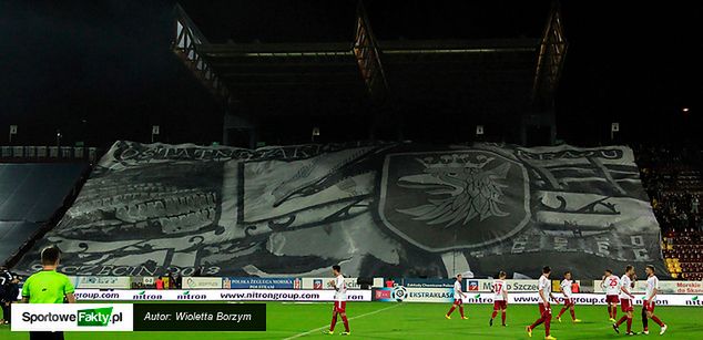 Oprawa kibiców Pogoni Szczecin "Ostatni taki stadion w kraju" (październik 2013)