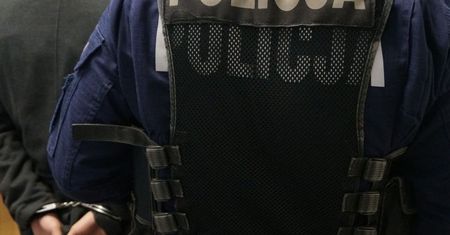 Ostróda: Miał do odsiedzenia 2 lata. Zamiast czekać na policję, sam przyszedł z torbą do komendy