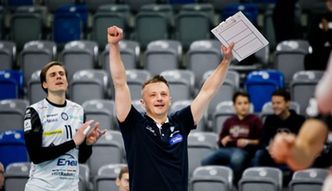 Przegrali 26 meczów, w tym oba ze spadkowiczem. Dla trenera nie jest to jednak powód do wstydu
