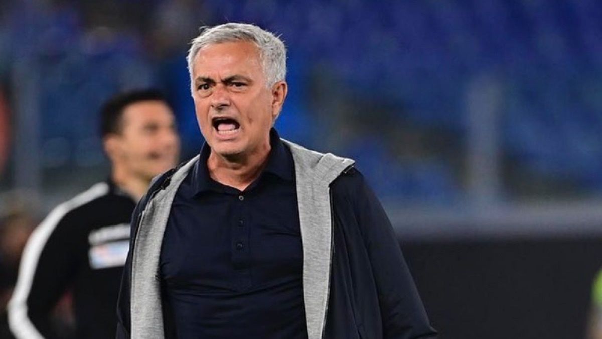 Jose Mourinho w czasie meczu