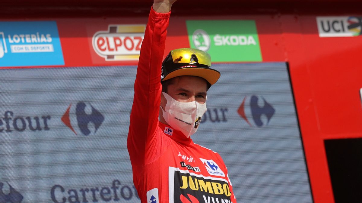Zdjęcie okładkowe artykułu: PAP/EPA / Manuel Bruque / Na zdjęciu: Primoz Roglic po wygranej w 9. etapie Vuelta a Espana 2021
