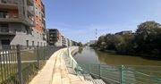 Patopromenada nad Odrą we Wrocławiu. Ledwo można nią przejść