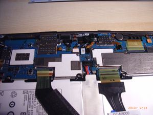 Galaxy Note 10.1 - łączenia komponentów do płyty głównej