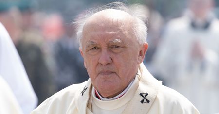 Kardynał Nycz wezwał do hojności. Apeluje też o modlitwę