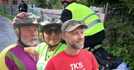 "Szacunek dla niego". Tłumy przy trasie Łatwoganga