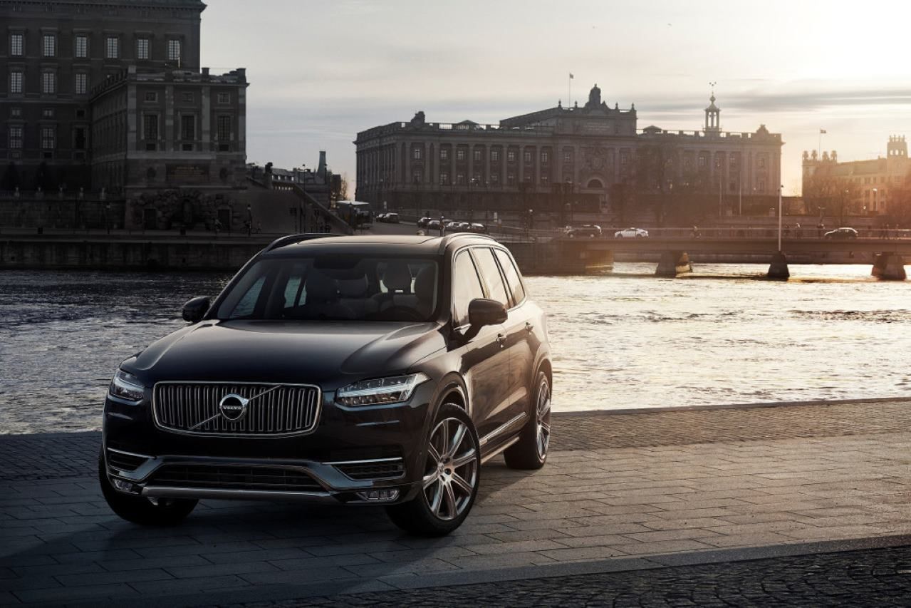 Volvo XC90 to jeden z modeli, w którym Skype dla firm będzie dostępny