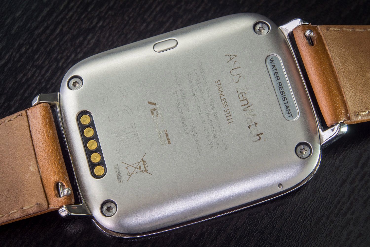 ASUS ZenWatch – test smartzegarka, który zachwycił mimo prostokątnej koperty 3