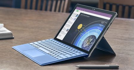 Windows 10 Redstone 3 bardziej energooszczędny. Wraca Power Throttling