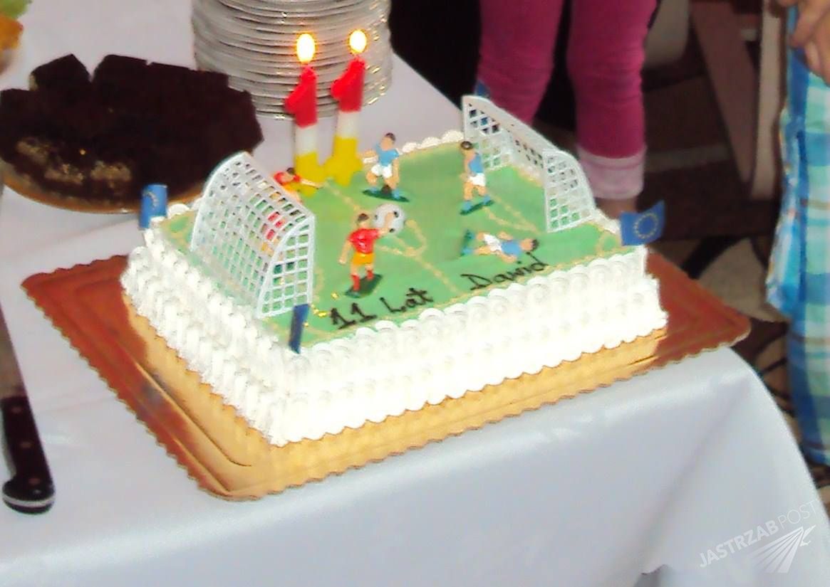 Piłkarski tort fanki Kasi Cichopek