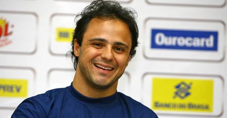 Felipe Massa twierdzi, że Kubica się naraża