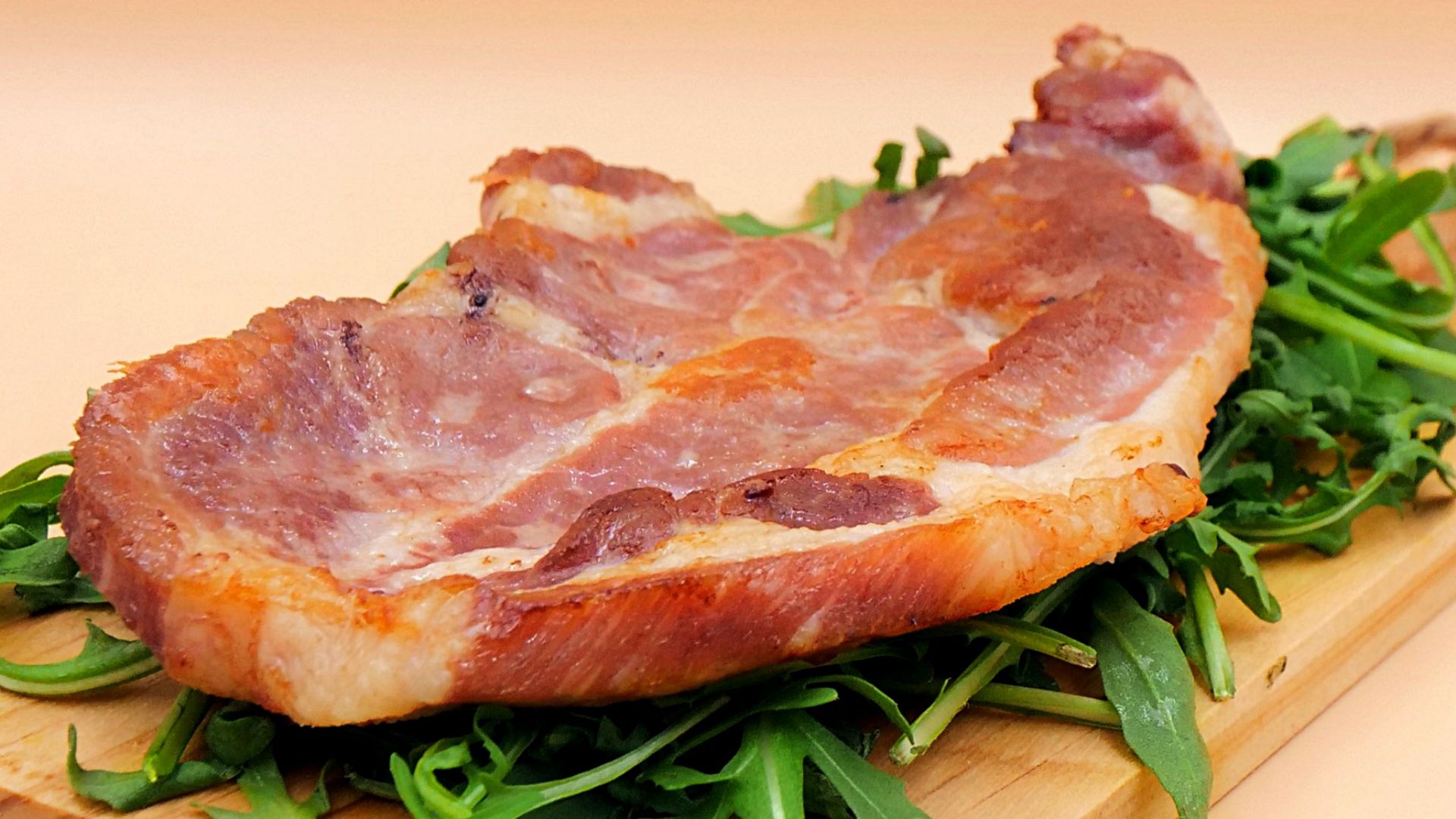 Karkówka nie musi oznaczać ciężkiego i niezdrowego posiłku.