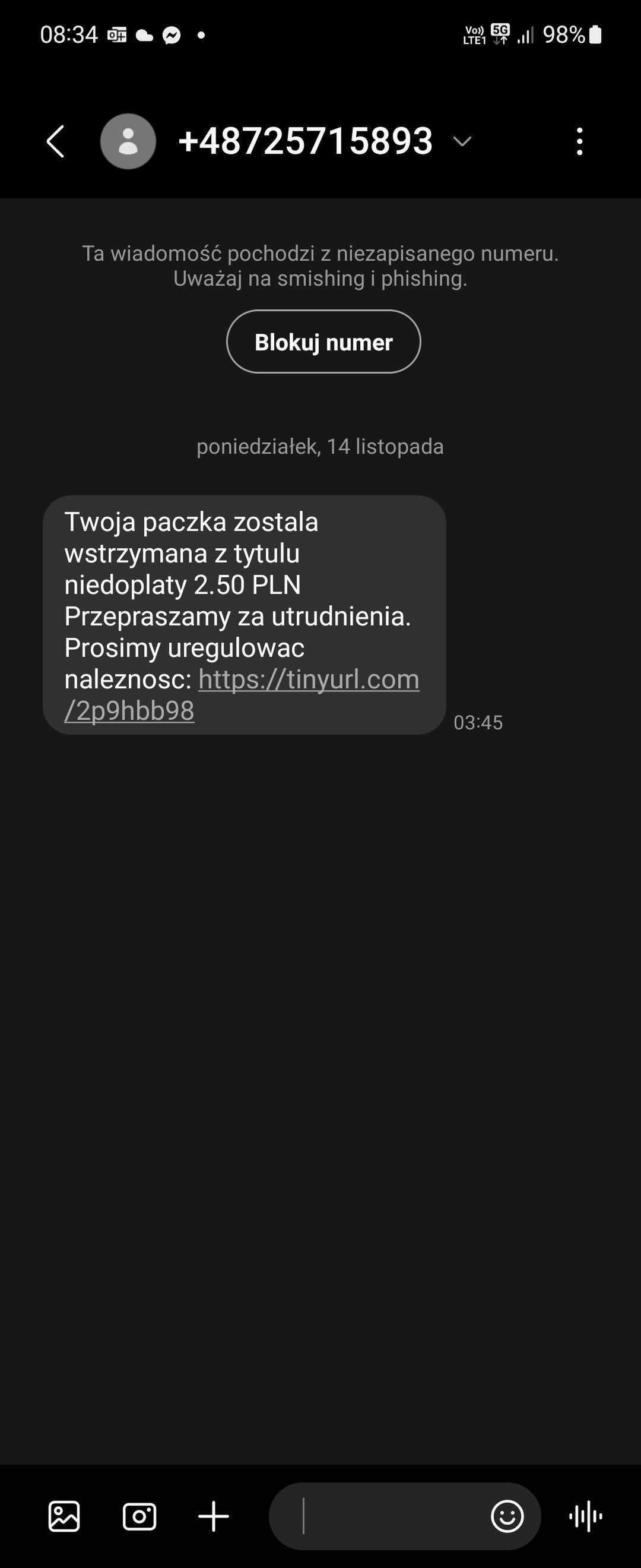 Fałszywy SMS o wstrzymanej paczce