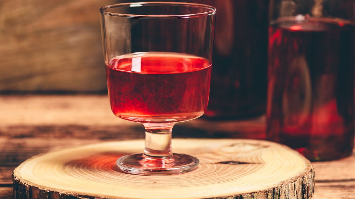 Homemade berry nalewkaHomemade berry nalewka in glassSeva_blsvnalewka