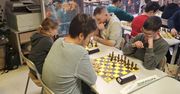Wrocław: Świąteczny turniej szachowy w Centrum Aktywności Lokalnej na Wojszycach. Mieszkańcy osiedla sprawdzili, kto z nich jest najlepszym szachistą