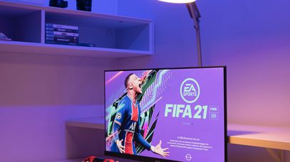 FIFA 21 ma SPECJALNIE przyciągać do trybu z hazardem? Wyciek dokumentów z firmy