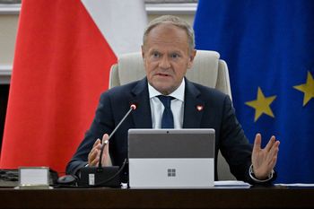 "Na miłość Boga". Tusk apeluje do Nawrockiego