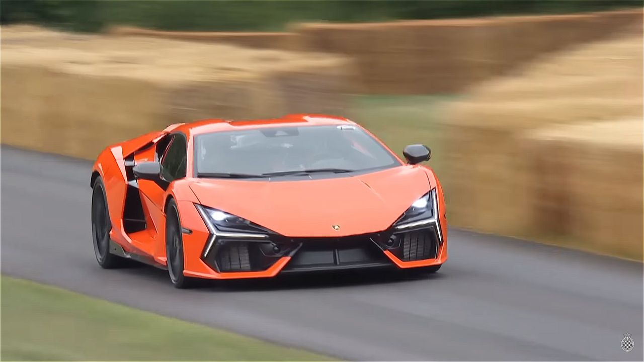 Lamborghini Revuelto po raz pierwszy na żywo. Wyjątkowy przejazd w Goodwood