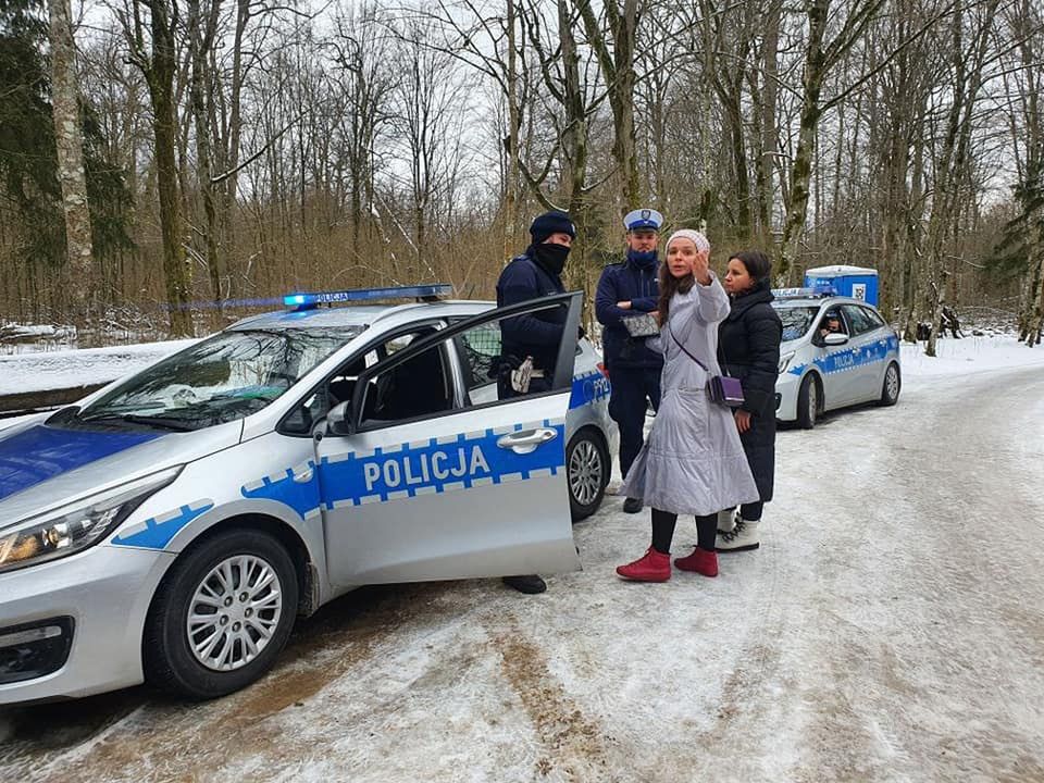 Zdaniem prokuratury, policjanci nie przekroczyli swoich uprawnień wobec posłanek opozycji