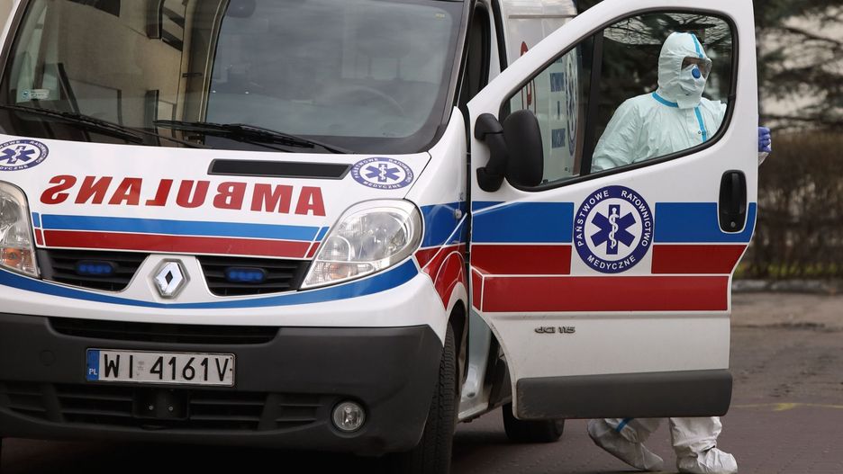 Wrocław. Koronawirus. 20 ratowników pogotowia znalazło się na kwarantannie