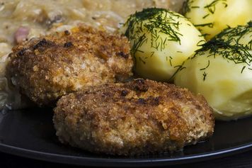 Mielone z pieczarkami – soczyste kotlety z indyka z aromatycznym farszem