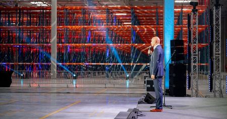 Prawie 56 tys. m2 powierzchni i roboty na hali. Stock uruchomił w Lublinie jedno z najnowocześniejszych centrów dystrybucyjnych w kraju