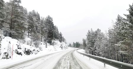 Norwegię zasypało. Pogoda sparaliżowała transport