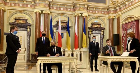 PGNiG zainteresowane prywatyzacją na Ukrainie. Przy podpisaniu umowy byli obaj prezydenci