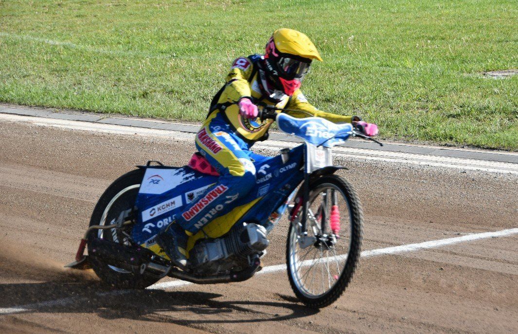W pierwszym meczu tegorocznego sezonu U24 Ekstraligi stalowcy przegrali w Zielonej Górze 36:53.