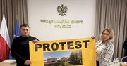 Łowinek: Mieszkańcy bronią szkół wiejskich. Miejsca budowane dla dzieci zaczynają przejmować seniorzy
