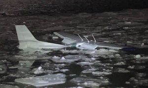 "Cud na rzece Hudson". Przeżyli katastrofę. Głośno o samolocie z USA