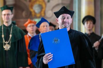 Serhij Żadan odebrał doktorat. "Bronimy dziś także Europy"
