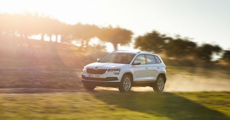 Praktyczny SUV nie musi być drogi. Karoq w leasingu Škody jest tego najlepszym przykładem
