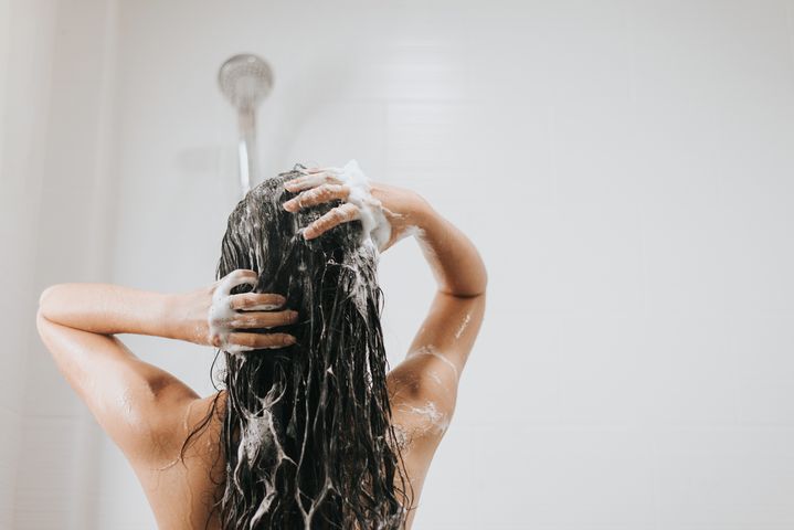 Skład szamponu wpływa na kondycję włosów i skóry głowy.