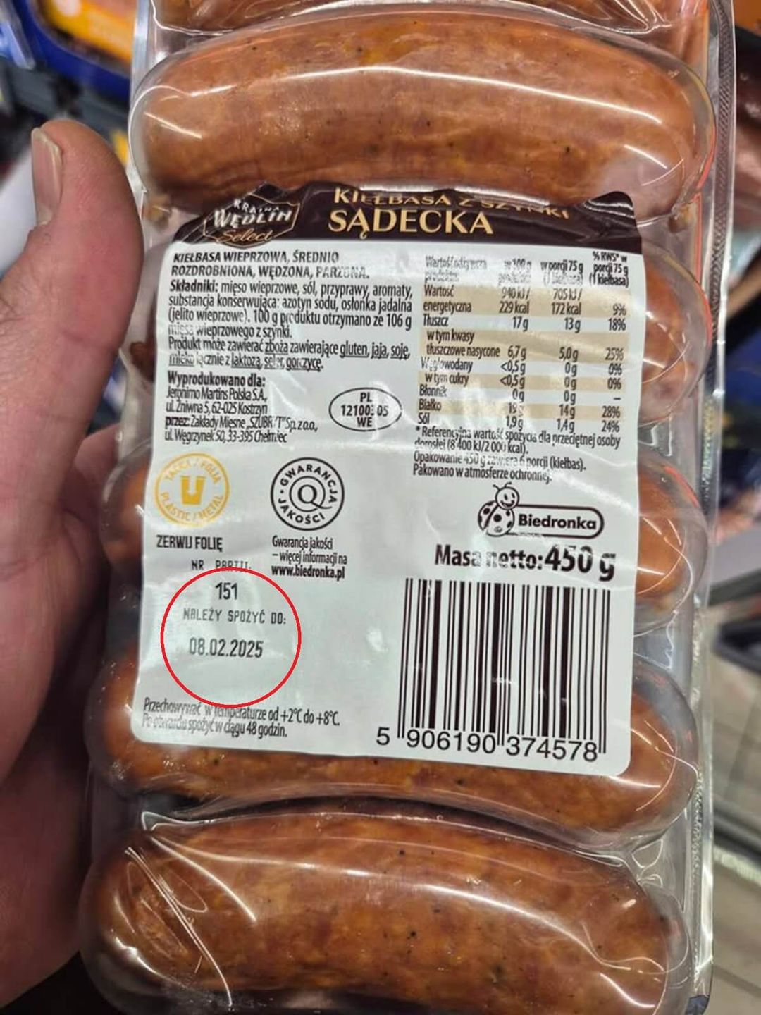 Przeterminowana Kiełbasa z szynki Sądecka Kraina Wędlin w Biedronce