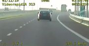 Wyprzedził policjantów jadąc 300 km/h. Dostał 10 punktów karnych i 500 zł mandatu