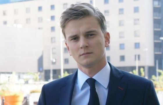 Jacek Tacik w wakacje dołączył do zespołu „Faktów z zagranicy” w TVN24 BiS