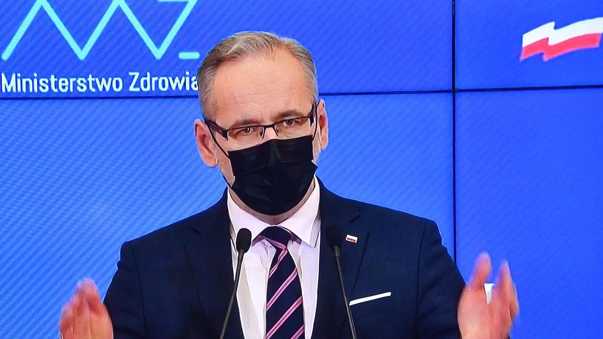 Koronawirus w Polsce. Od poniedziałku lockdown w województwach mazowieckim i lubuskim, co ogłosił minister zdrowia Adam Niedzielski (na zdjęciu).