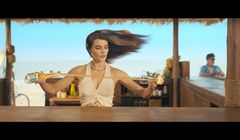 Natalia Szroeder pierwszą kobietą promującą piwo Lech Easy