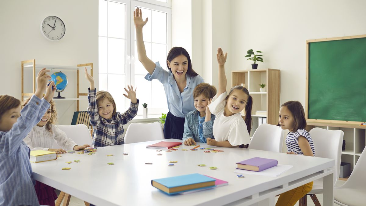 Wyprawka szkolna może być dla rodziców sporym wydatkiem pomimo rządowych dopłat i darmowych podręczników.