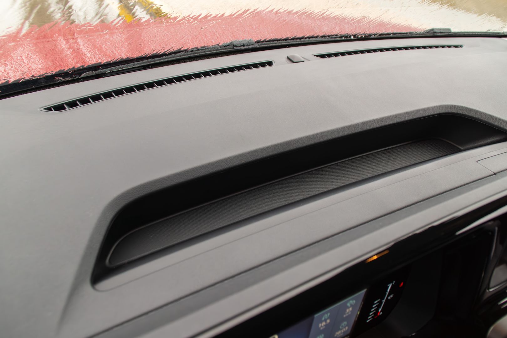 Ford Tourneo i Transit Courier 2024