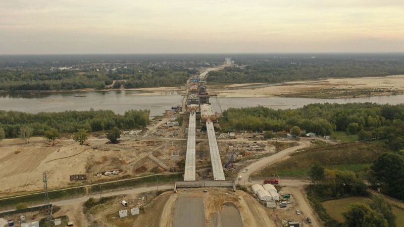 Choć oficjalny termin zakończenia budowy to koniec sierpnia 2020 roku, mówi się o opóźnieniach sięgających nawet 1,5 roku