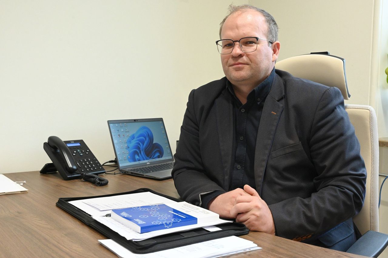 Kielce: Naukowcy z Uniwersytetu Jana Kochanowskiego i Politechniki Świętokrzyskiej na liście Stanforda najczęściej cytowanych badaczy świata