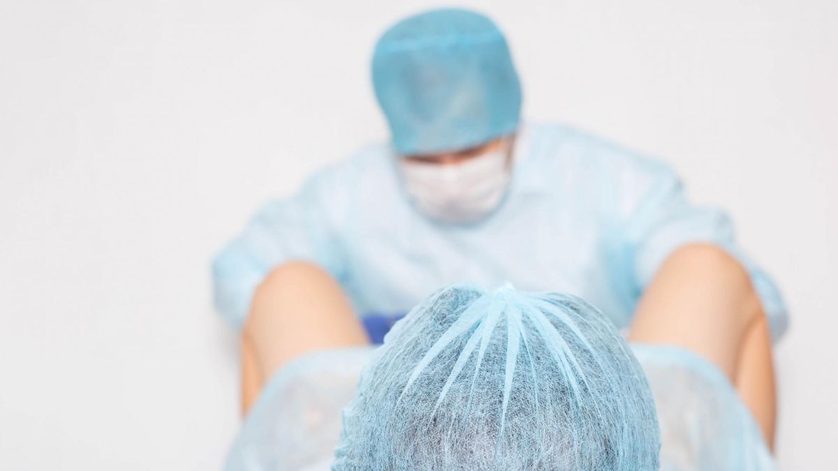 Wargi sromowe to kobiecy organ płciowy, który składa się z warg sromowych większych oraz warg sromowych mniejszych. 