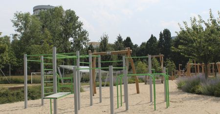 Park na osiedlu Tysiąclecia – dobre miejsce na rodzinny wypad z dziećmi