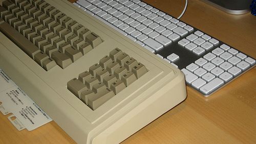 Historyczny plastik kontra aluminiowa nowoczesność 1