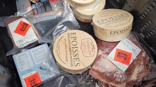 W "bieda boksie" w Carrefourze znalazłam sery po taniości. Dwa z nich to prawdziwe pewniaki