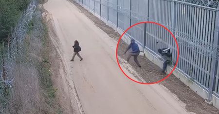 Wycięli dziurę w płocie. Kolejne próby forsowania granicy