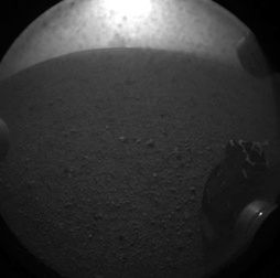 Curiosity Rover wylądował! Mamy pierwsze zdjęcia z pokładu łazika 4