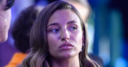 Julia Wieniawa uderza w nauczycieli: "W liceum często podcinali mi skrzydła. 'Co gwiazdeczko, nauczyłaś się?'"